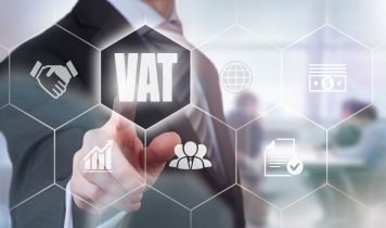 Zastosowanie przez gminę zwolnienia z VAT do czynności obsługi kasy zapomogowo-pożyczkowej
